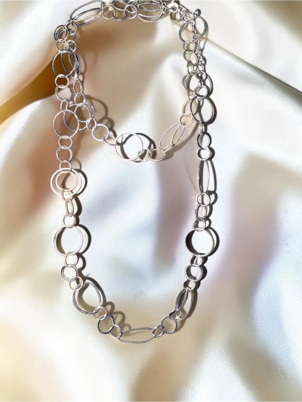 N/A modern silver